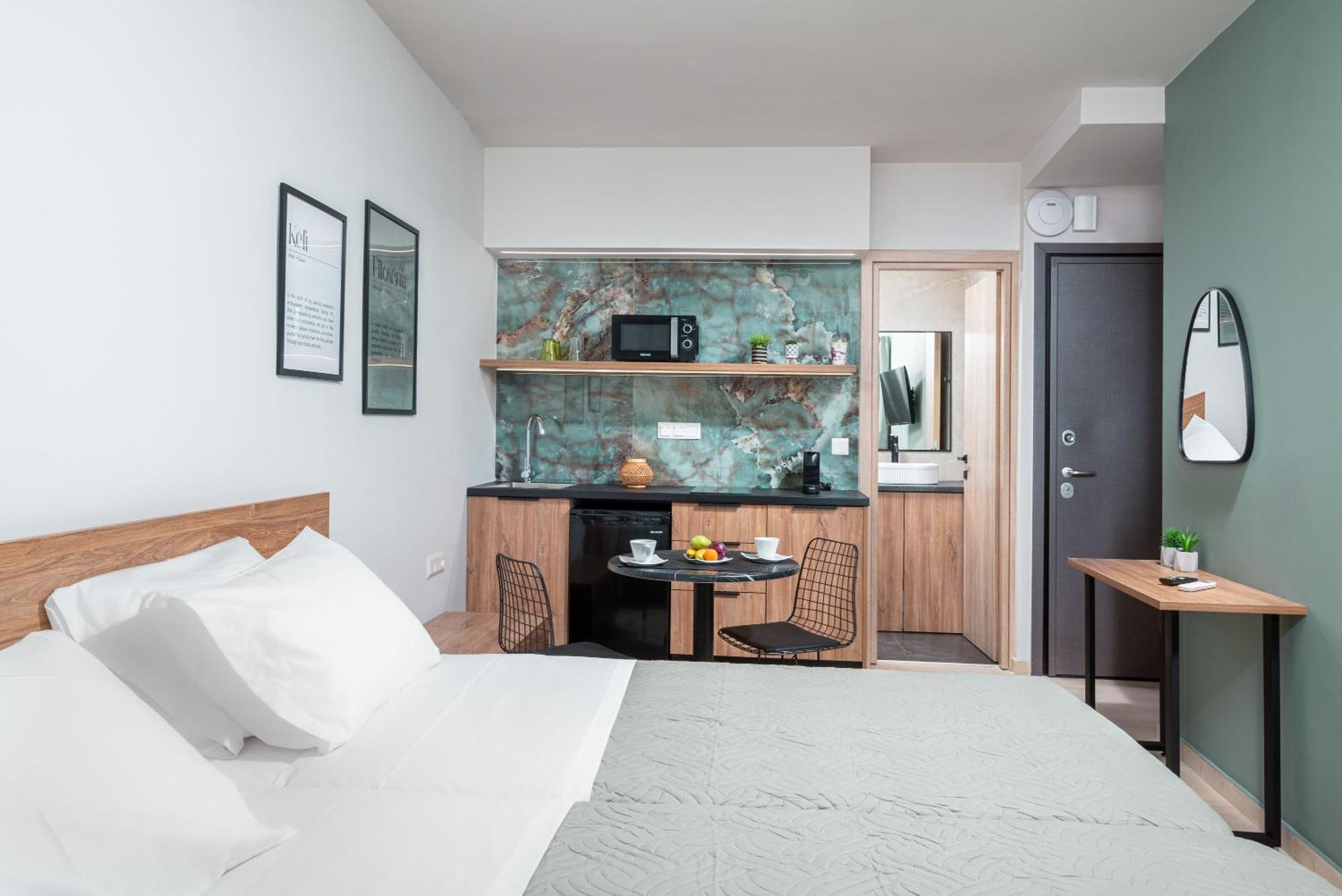 Makas Suites Hersonissos  Eksteriør billede